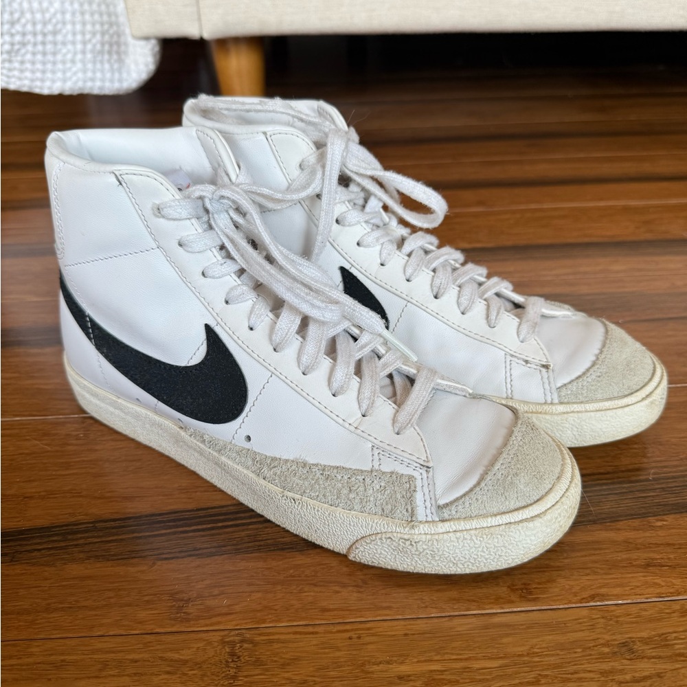 women’s nike blazer mid '77